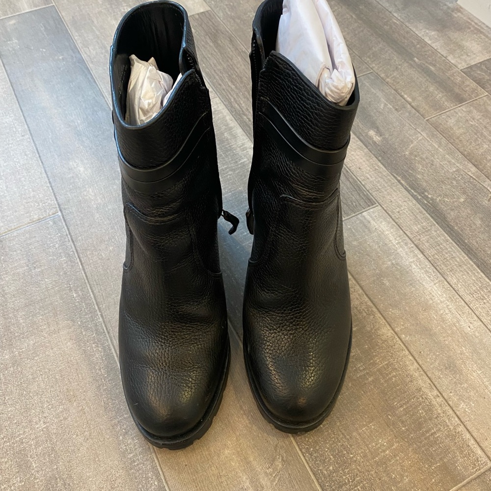 Tory Burch Heeled Black Boot - image 2